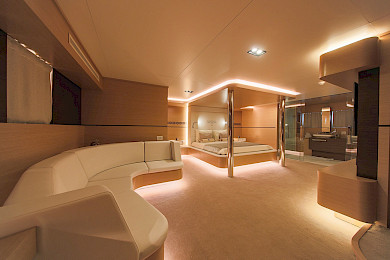 Yacht Omnia cabin