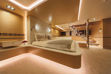 Yacht Omnia cabin