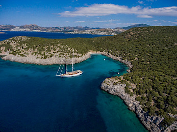 Yacht Zanziba aerial view