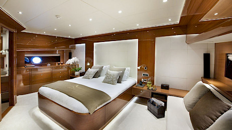 Yacht Mermaid cabin