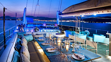 Yacht Mermaid dining area