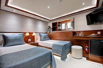 Yacht Alessandro cabin