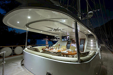 Yacht Alessandro dining area