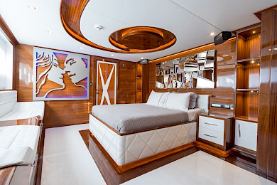 Yacht Sun of Wind cabin