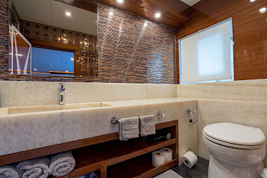 Yacht Sun of Wind cabin bathroom