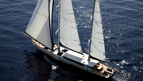 Yacht Perla Del Mare sailing