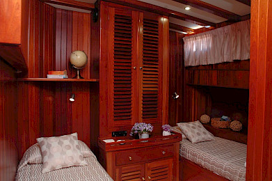 Yacht Matina cabin