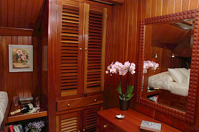 Yacht Matina cabin