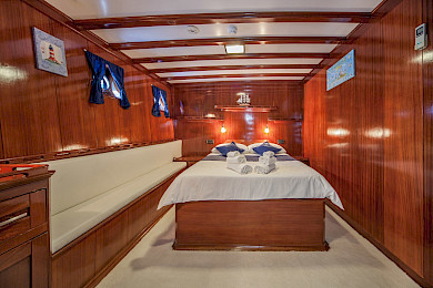 Yacht Stella Maris cabin