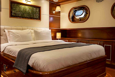 Yacht La Bella Vita cabin