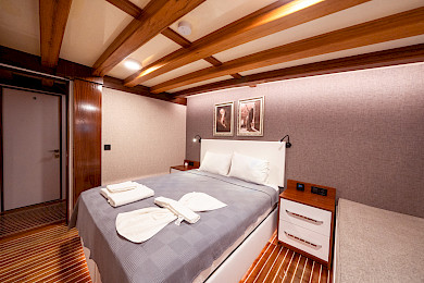 Yacht Boreas cabin