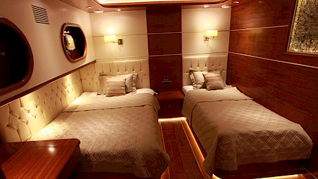 Yacht Carpe Diem V cabin