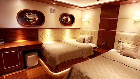 Yacht Carpe Diem V cabin