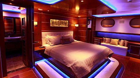 Yacht Carpe Diem V cabin