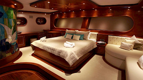 Yacht Carpe Diem V cabin