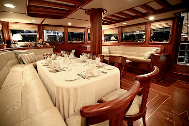 Yacht Nurten A saloon