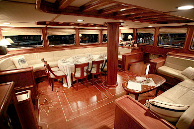 Yacht Nurten A saloon