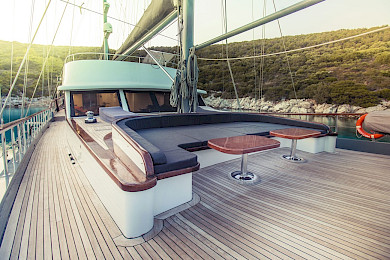 Yacht Virtuoso deck