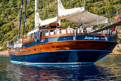 Yacht Papa Joe back view