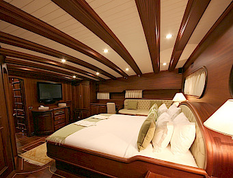 Yacht Caner IV cabin