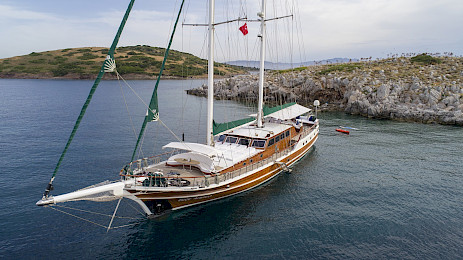 Yacht Ecce Navigo aerial view