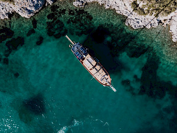 Yacht Capricorn 1 aerial view