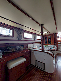 Yacht Anemos saloon