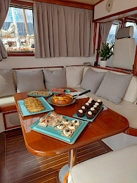 Yacht Anemos saloon