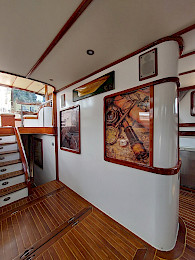 Yacht Anemos saloon