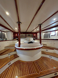 Yacht Anemos cabin