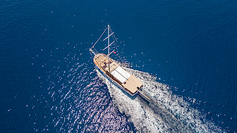 Yacht Freedom aerial view