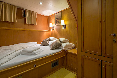 Yacht Morning Star cabin