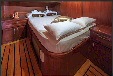 Yacht Allure cabin