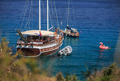 Yacht Allure back view