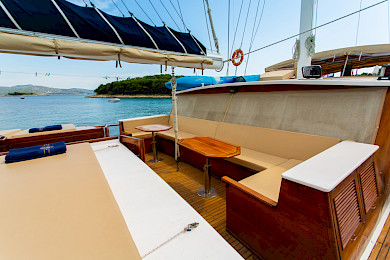 Yacht Kadena deck