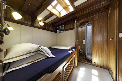 Yacht Libra cabin