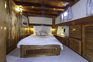 Yacht Libra cabin