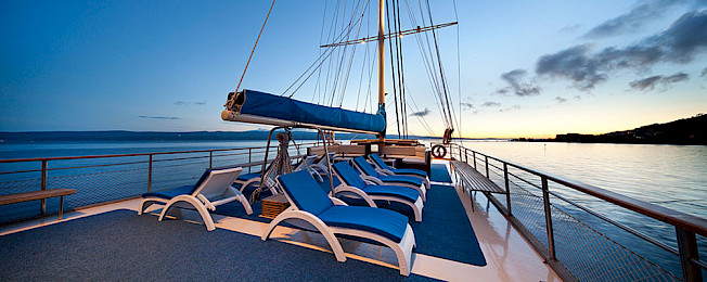 Yacht Tajna Mora deck