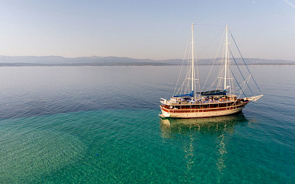 Yacht Tajna Mora aerial view