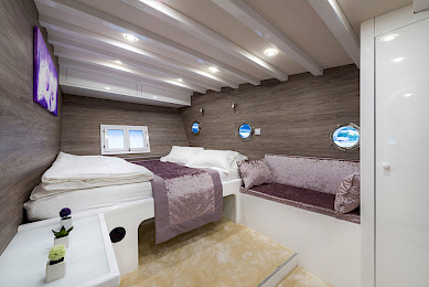 Yacht Andjeo cabin