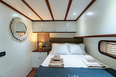 Yacht Luja cabin