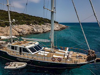 Yacht Luja aerial view