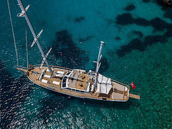 Yacht Luja aerial view