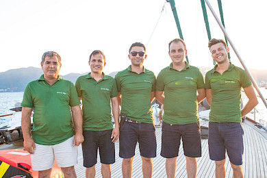 Yacht Grande Mare crew