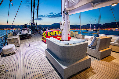 Yacht Grande Mare deck