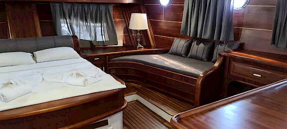 Yacht Grande Mare cabin