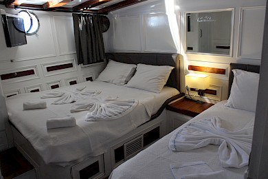 Yacht Grande Mare cabin