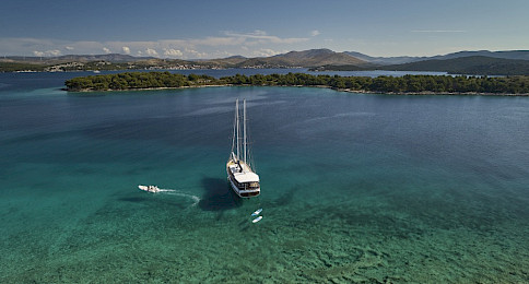 Yacht Perla aerial view