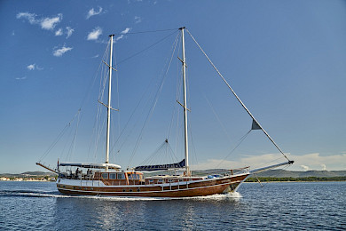 Yacht Perla aerial view