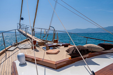 Yacht Angelica deck